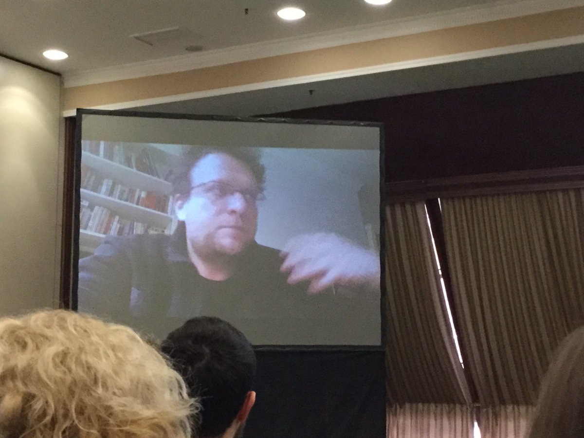 froatosebe's tweet image. #PeterPomerantsev How 2 fabricate facts to &quot;prove someone truth&quot; or how capitalists democracies/communists gov brought us 2 post-truth