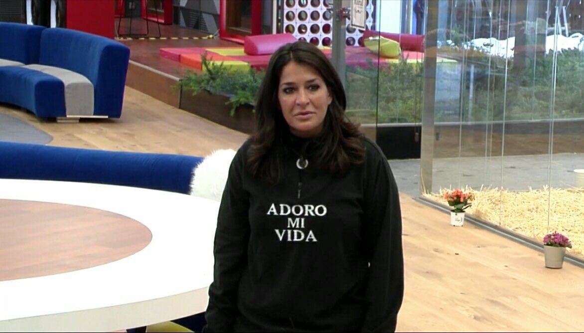 Clausintx's tweet image. Estoy viendo cositas de ESC mientras otros estudian para los exámenes. #AllocationDraw