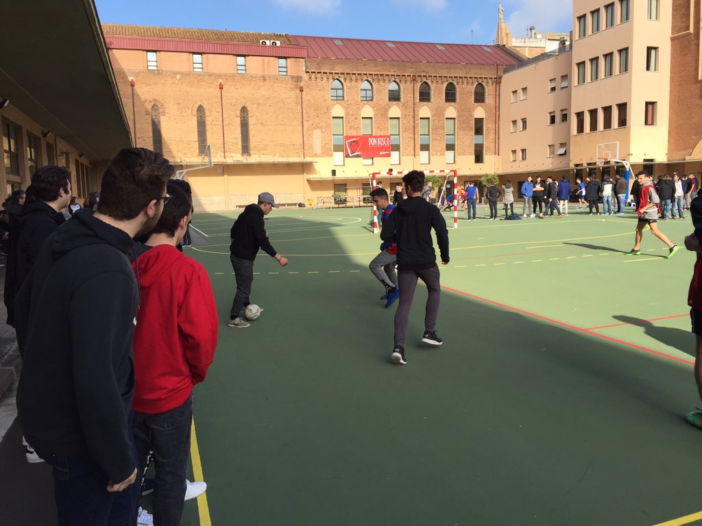 Profe_FOL's tweet photo. Final de Futbol #m1in3tut #FiestaDonBosco ¡Vamooooooosssss! @salesianssarria @salesianosSMX @SalesianosSSM @SalesianosEs https://t.co/sg68pAUJaq