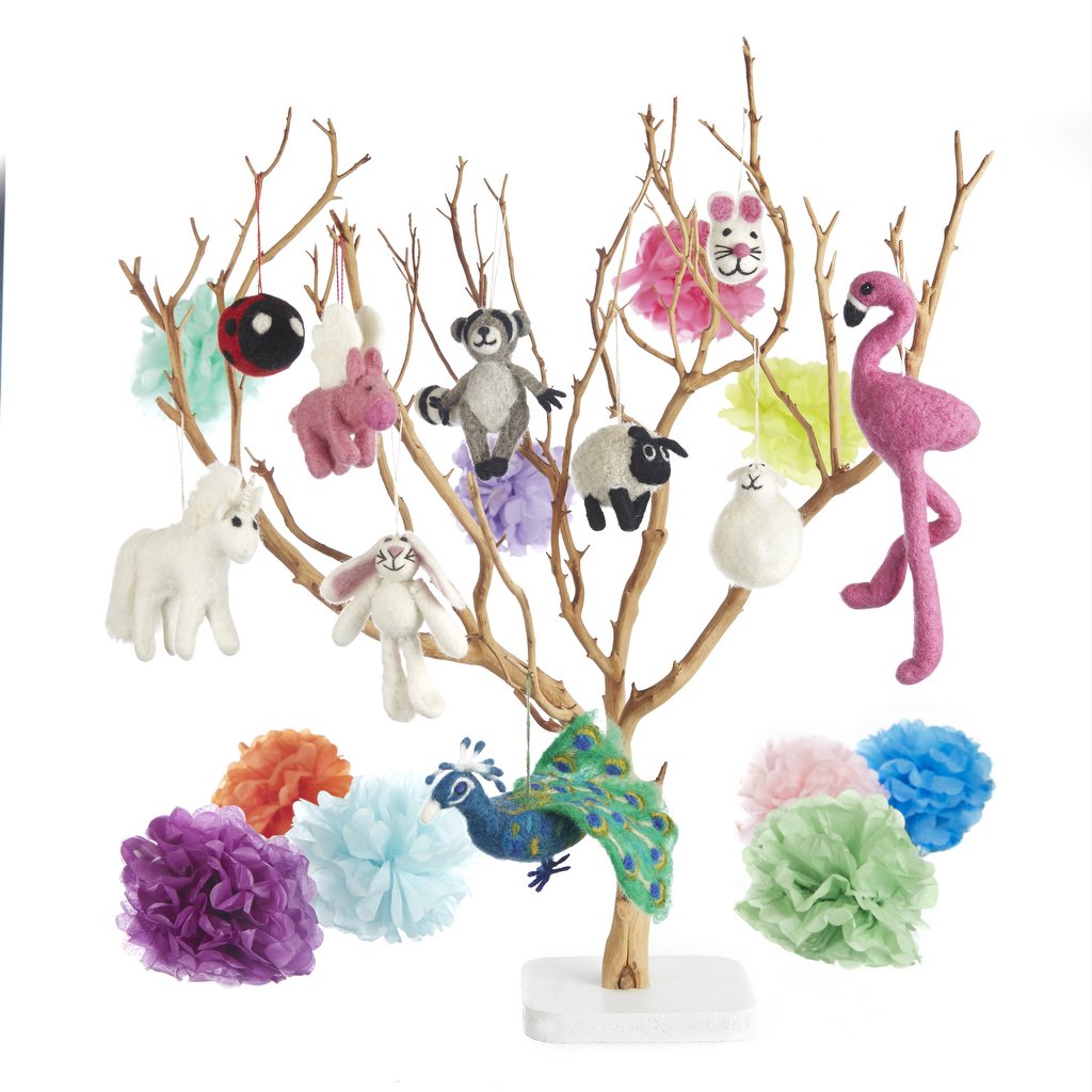 felt_so_good's tweet photo. Here is an #explosionofcolour to #brightenup your day!!
#rainbow #bepossitive #needlefelting
https://t.co/3oCAskodqN https://t.co/KArvWA4AxB