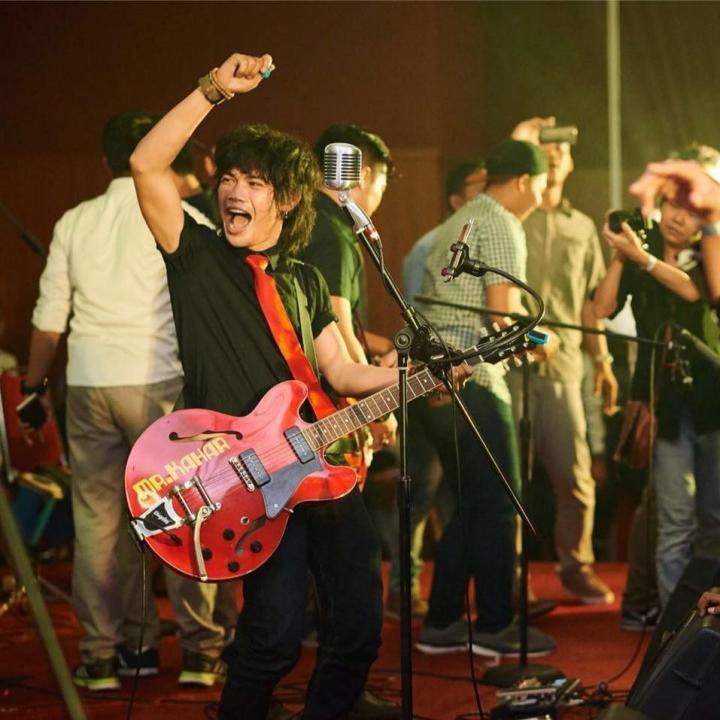 Come hangout with me on #BIGOLIVE. web.live.bigo.sg/2110187484_148…