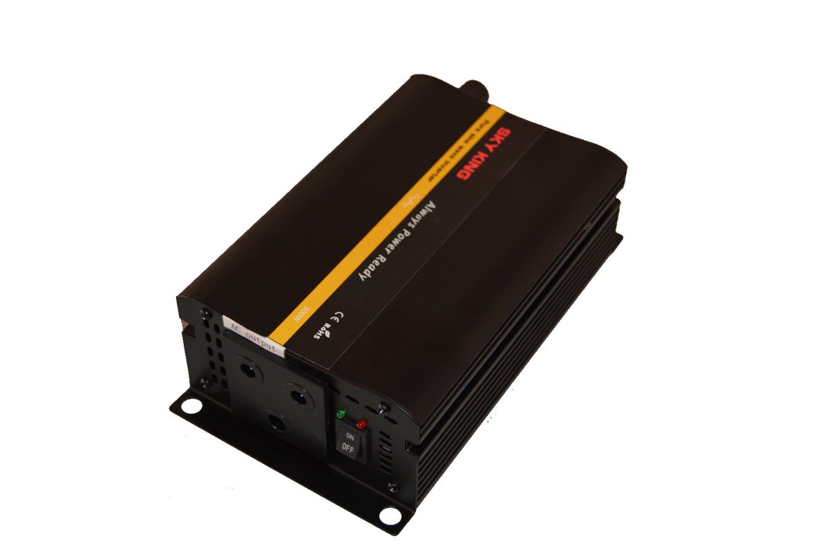 SAEnergyGroup's tweet image. 300W 12V Skyking Pure Sine Wave Inverter
Visit our Website For Information- saeg.co.za 
#Skyking #Inverters #pure #Sine #wave