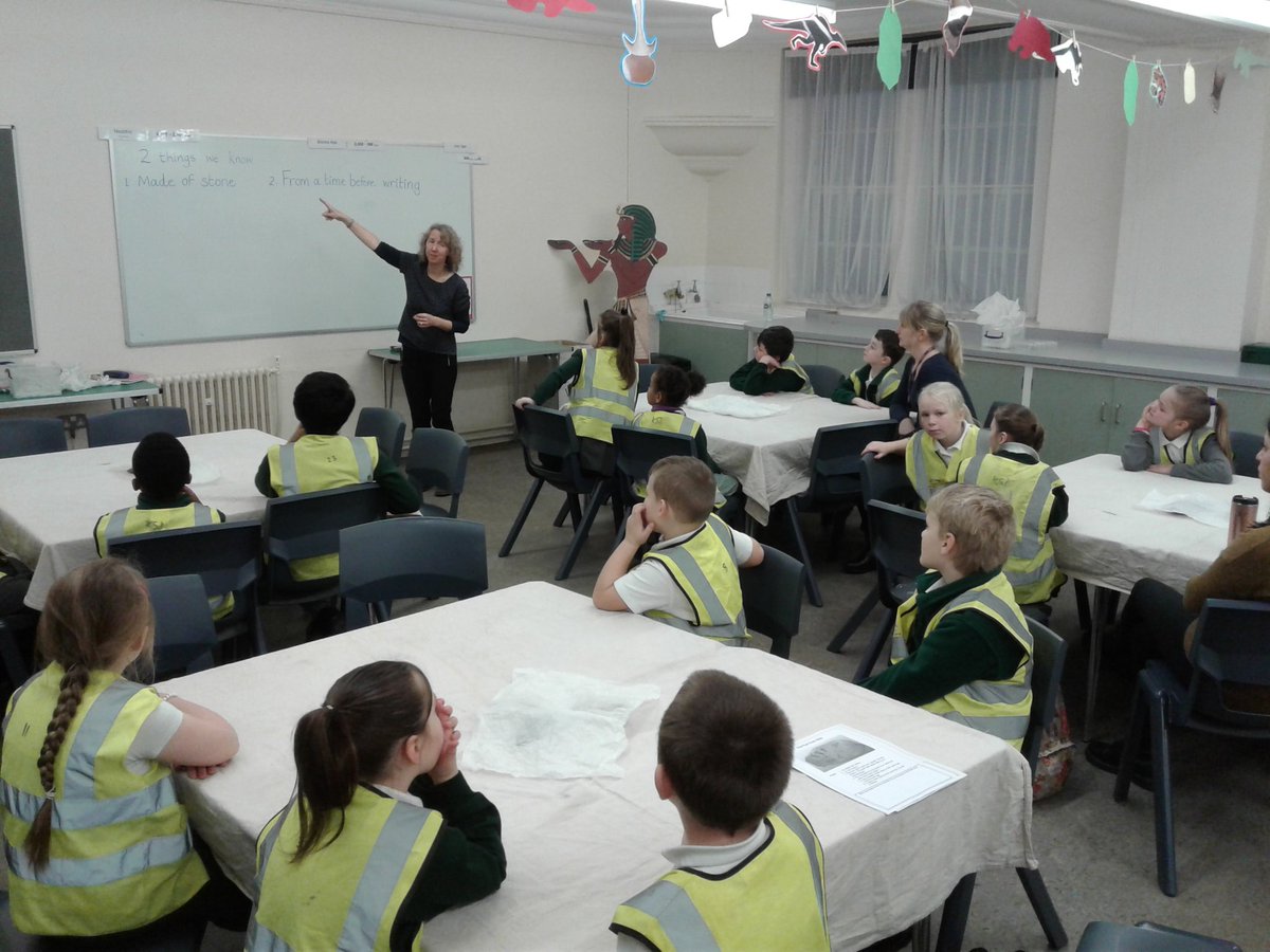 year3_bwps's tweet photo. Excited to start off our trip to @bristolmuseum with a Stone Age Workshop! https://t.co/eg0nfNLPpW