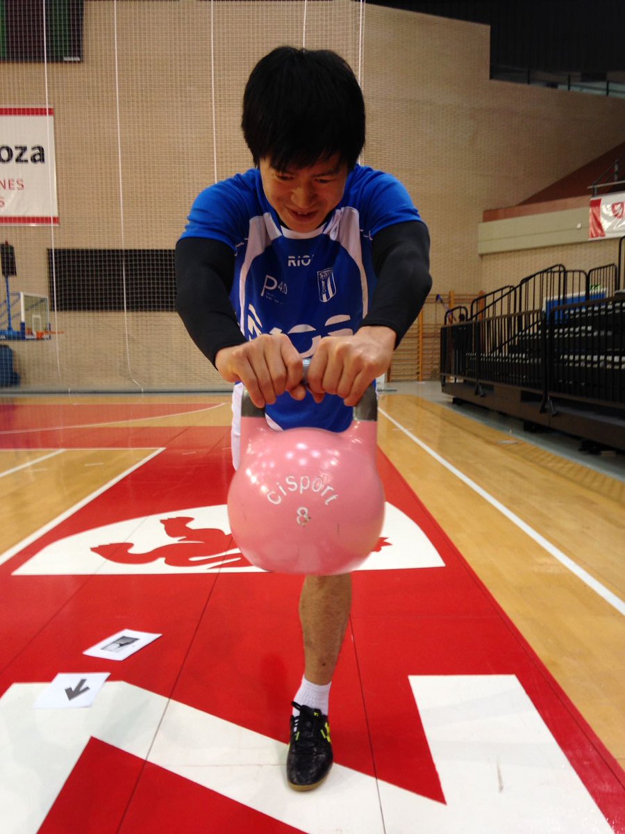 Hoy entrenamos sobre la pista del Siglo XXI con la ayuda de los excelentes productos de <a href="/cisport_/">CiSport</a>.