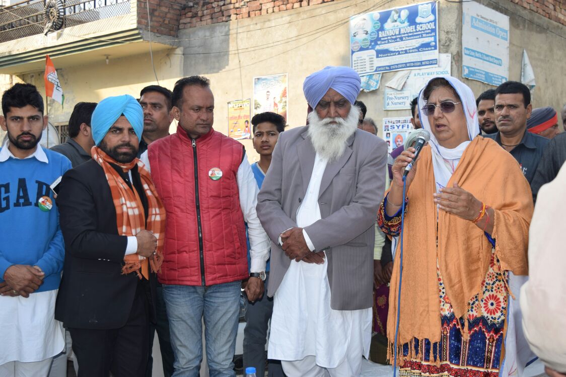 BBBhattal's tweet photo. ਪਿੰਡ ਰਾਮਗੜ੍ਹ, ਘੌੜੇਨਬ, ਬੱਲਰਾਂ , ਪਾਪੜਾ ਵਿਖੇ ਚੋਣ ਪ੍ਰਚਾਰ ਦੌਰਾਨ ਲੋਕਾਂ ਨੇ ਦਿੱਤਾ ਭਾਰੀ ਸਮਰਥਨ। https://t.co/bUb6q0ZtYR
