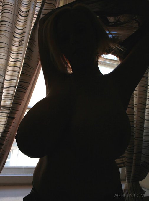 Who's That Girl? https://t.co/NLcr25Y6lm