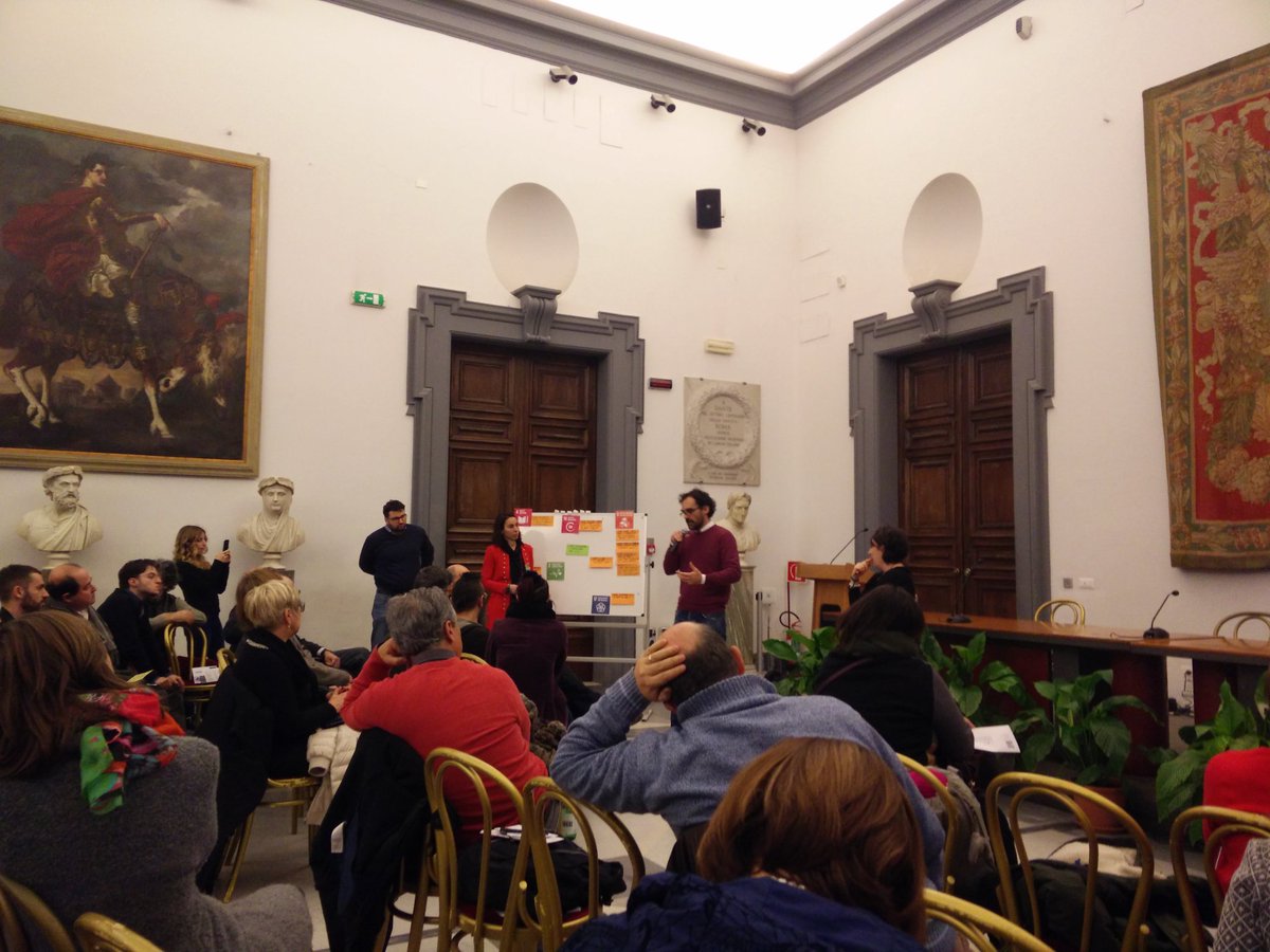 lis_mhack's tweet photo. Tavoli di lavoro formati a #misticanzadsi Si discute su tanti temi, dalla #formazione alla creazione di #territori #sostenibili @LinkCampus https://t.co/csH5EO41g5