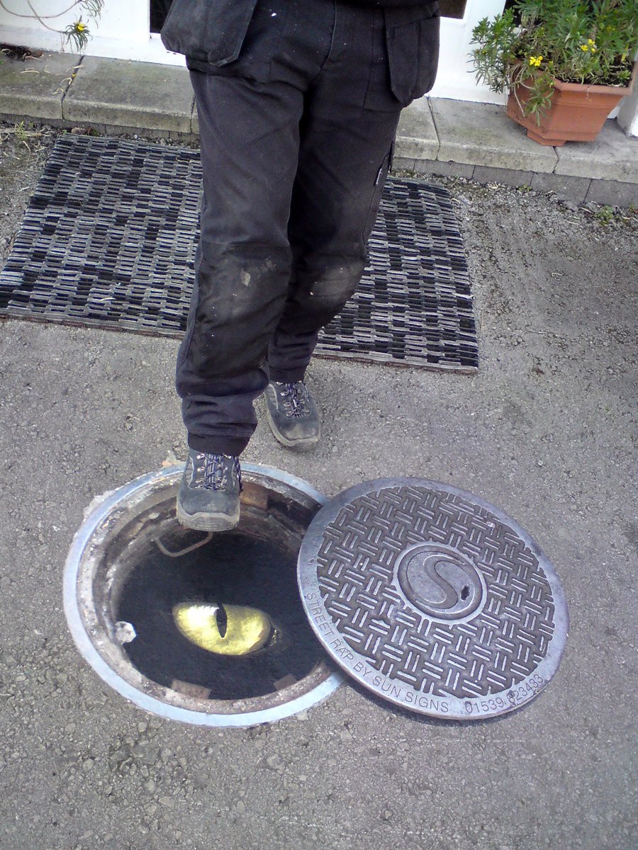 SunSignsKendal's tweet photo. Watch where you're standing! Vinyl Floor print #floorwrap #streetwrap #StreetArt https://t.co/1ujKGyahr8