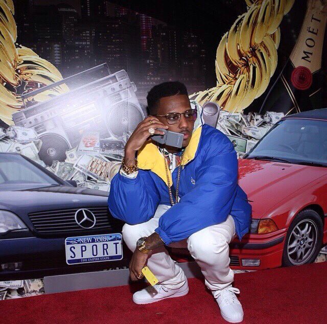 TrackKillersApp's tweet photo. When you on red carpet and the plug  call #ItBeLike https://t.co/Ei9H1nbijH https://t.co/ylekWLq5vp