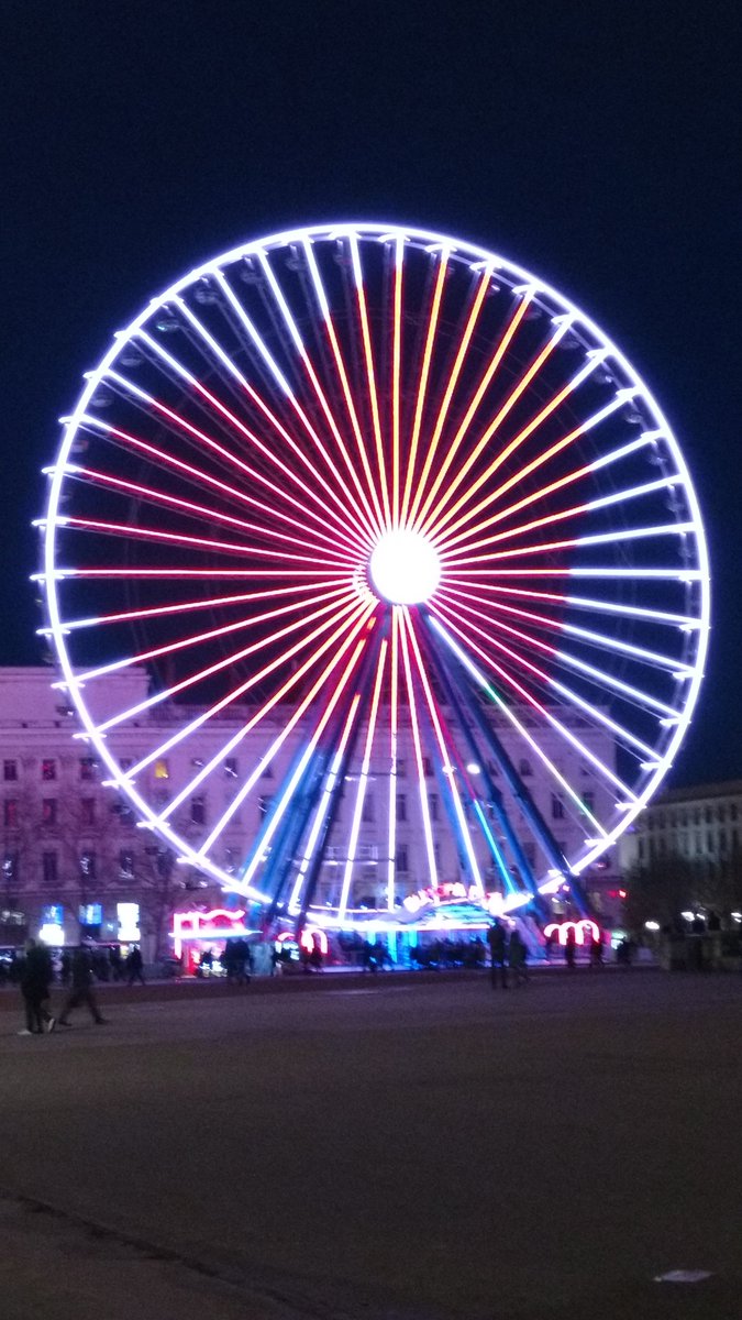 Mon pied de nez à 2017 !
monelephantapois.com/un-pied-de-nez…