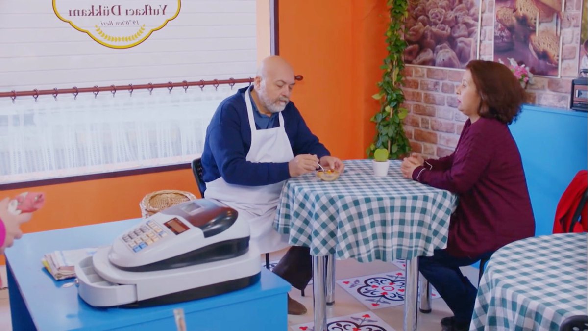 salihçiğim💖 yaptığım aşureyi yerken💞 Salih beyciğim yine çok yakışıklı çıkmışsınız 💕