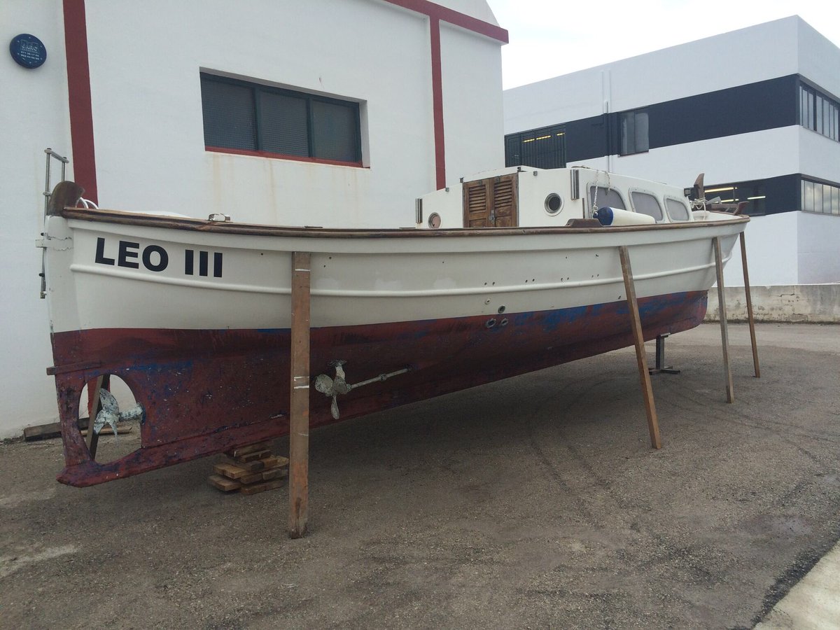 DavidMedialdeaF's tweet image. Restauración completa de un #Llaüt #Capeador por @NauticKim en #Menorca, trabajo que ha devuelto al mar ésta embarcación típica de Baleares