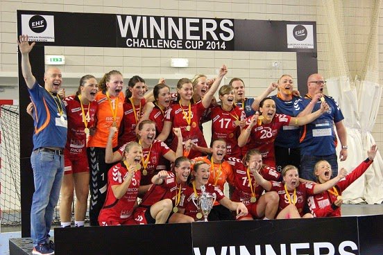 Handbollsfreak's tweet photo. Ovissa matcher och intressant europacupspel när den 16e omgången i SHE inleds https://t.co/oG2XLfirJb #damer #handboll #SHE #EHFcupen #EHFCC https://t.co/rhg9tH2iFn
