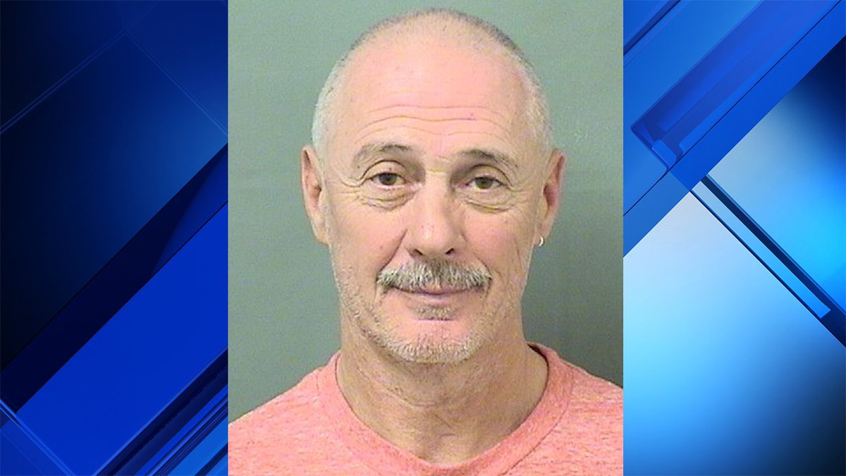 South Florida man accused of smearing feces on HOA president's car bit.ly/2jQZIg2 https://t.co/80rtaG2VKp