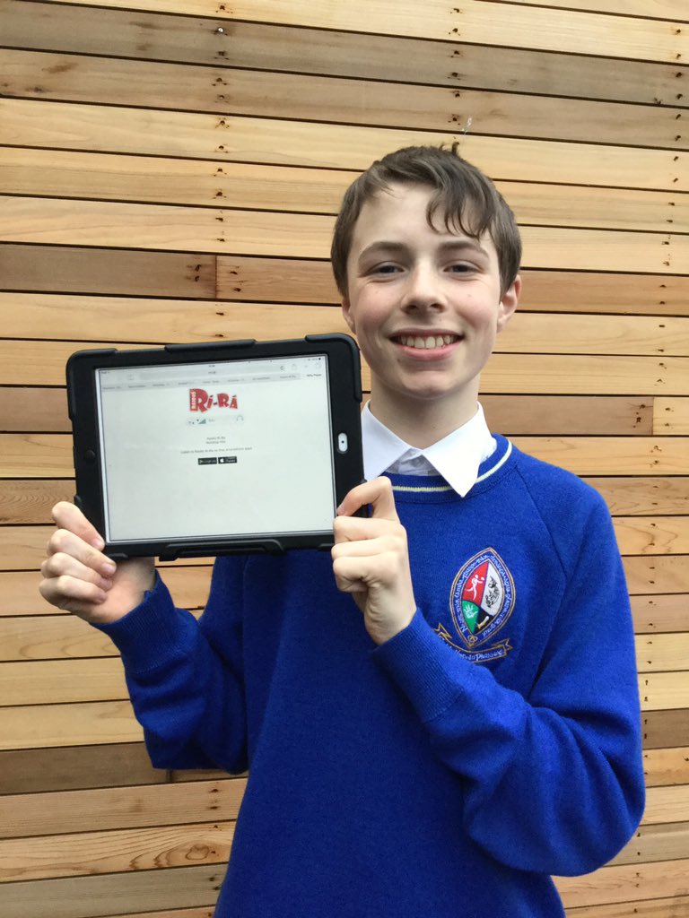 grxndxd's tweet photo. @RaidioRiRa Mise ag éisteacht le Raidio Rí-Rá taobh amuigh de @GCanPhiarsaigh https://t.co/DR63BKDUI4