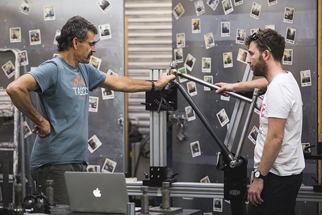 Watch: Old Skool x New Skool <a href="/RitcheyLogic/">RITCHEY - Official</a> teaches framebuilding at The Bicycle Academy

goo.gl/C10od5