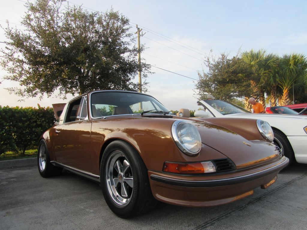 DetailFest's tweet photo. #DetailFestDaily - I actually like this color, what about you guys? 

#Porshce #Autogeek #DetailFest https://t.co/5TsYTnLq0q