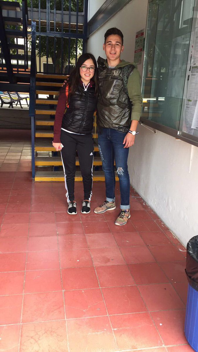 anaruthalvare's tweet image. #Costales #TodossomosDiego Desde la primaria 🤘🏼