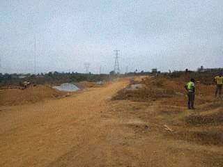 alabiwale29's tweet image. Work commences on Uni Osun Road. You can&apos;t imagine the economic importance of this road whenever it&apos;s completed.
Kudos to @raufaregbesola