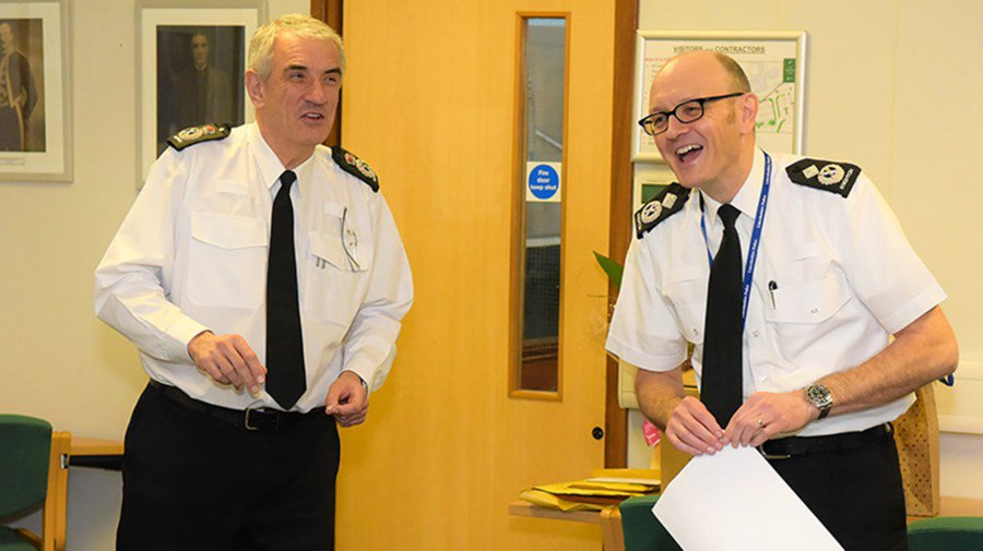 .<a href="/_NeilRhodes/">Neil Rhodes - Chair Lincoln Community Larder</a> leaves Lincolnshire Police after 31 years lincolnshirereporter.co.uk/?p=184563