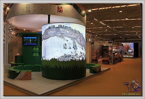 elliodeabi's tweet photo. #INTUR2015 Feria Internacional del Turismo de Interior Lo que se ve en una feria #Valladolid #cylesvida https://t.co/7rxKpCw8MJ https://t.co/e3m0anwzrY