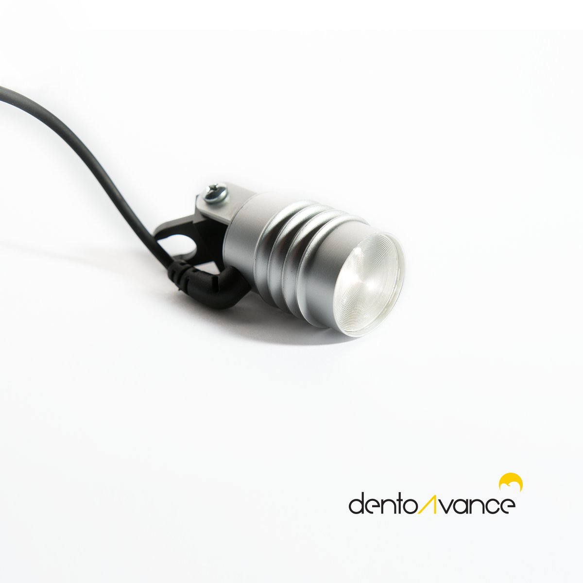 dentoAvance's tweet photo. Sistema de iluminación para tus #lupas #binoculares. Con filtro de polimerización de color amarillo incluido.
INFO: https://t.co/tuREyZKzVs https://t.co/GCaQkUeLWJ