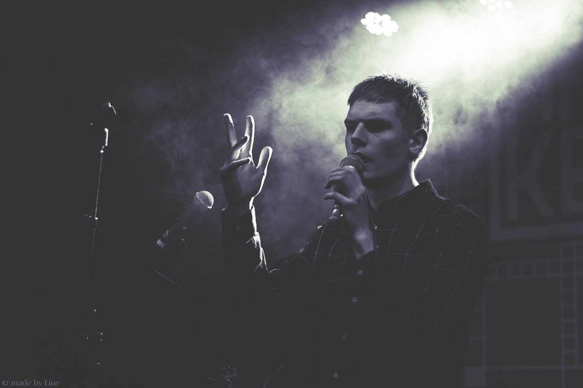 sound_tracking's tweet photo. @Fufanumusic beim #showcase im #Häkken in #hamburg 
Feinste isländische Musik

#iceland #music #fufanu  #soundtrackingiceland #popuprecords https://t.co/XFOI1CaaWX
