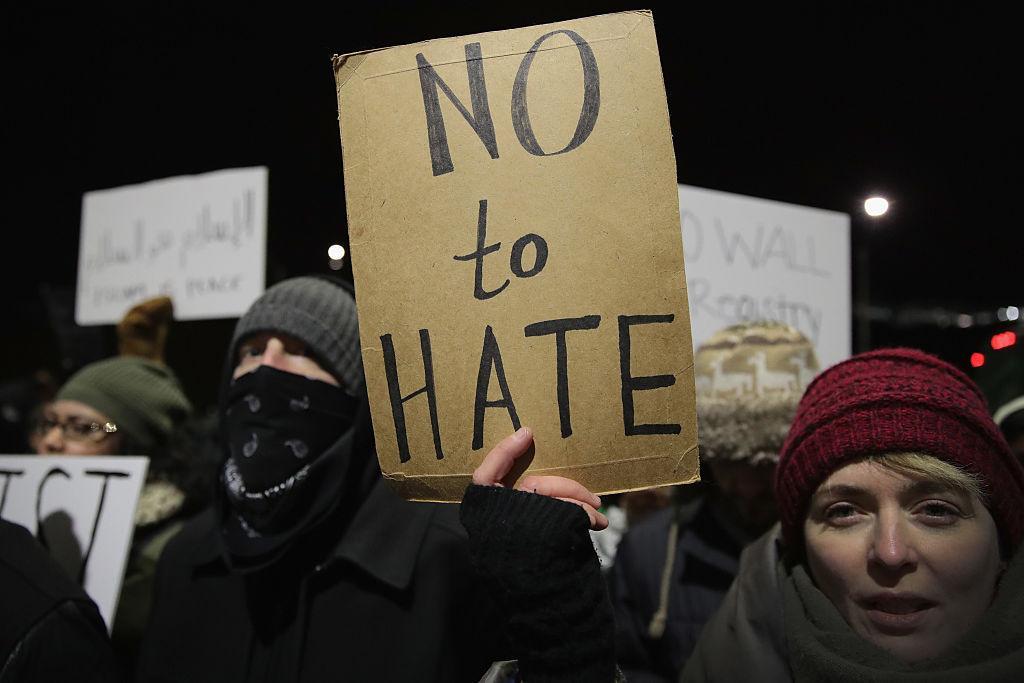 The Frisky tweet media