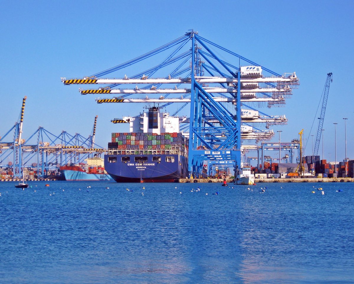 autoshipper100's tweet photo. We offer a range of freight solutions, ensuring we help find the right service for you! https://t.co/6vseOEGk7D #Freight #Marine #UKBizLunch https://t.co/tRTuFnD76W