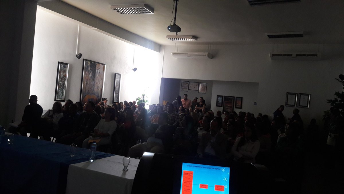 SPSaludBucal's tweet photo. Excelente la asistencia del personal odontológico a Capacitación en Calidad de Servicios. Región II @AdolfoRodriguex  @SNSRDOficial https://t.co/bUEe5Rlq3m