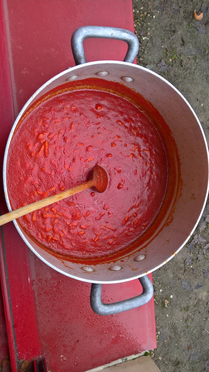 PiseAngers's tweet photo. Version culinaire du #drapeauitalien, cuisiné par les jeunes du #CEFOC Sacré Cœur ! https://t.co/K9r4EwcUln