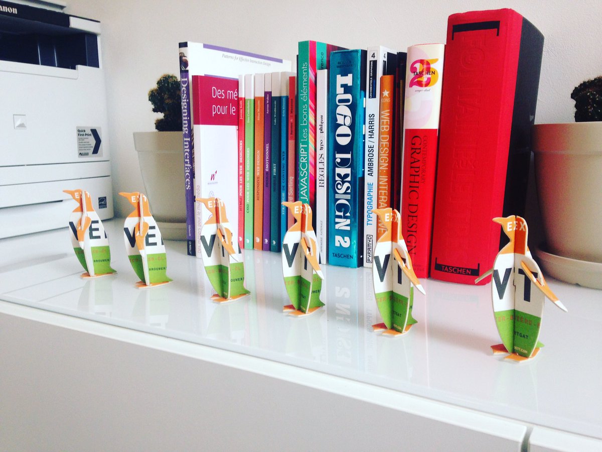 ExitStudioBe's tweet image. On vous présente les minions d'EXIT Studio :D ! #BataillonDePingouins #ambiancedebureau