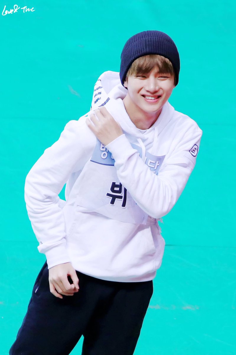 taehyungpic tweet picture