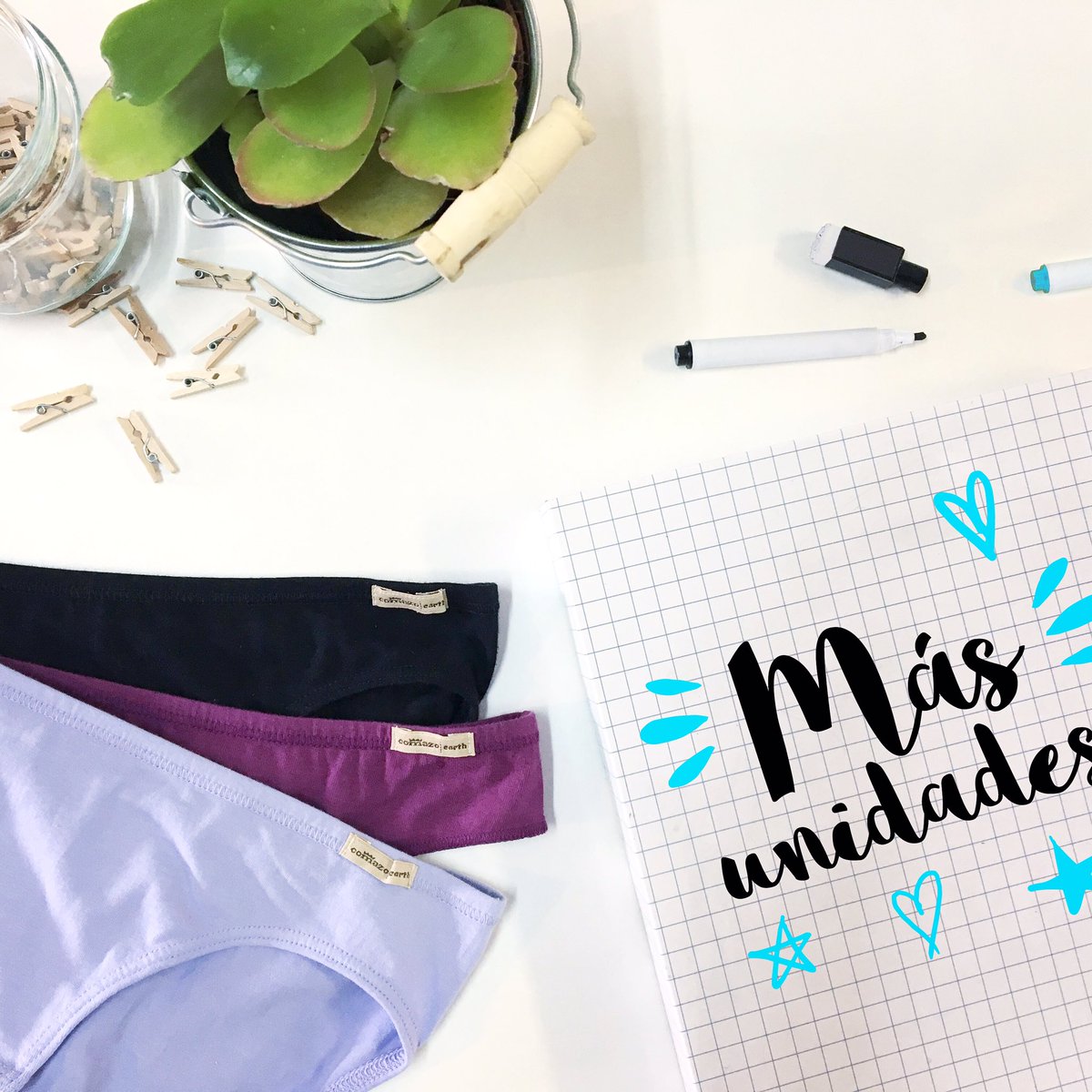 blaugabModaSana's tweet photo. ¡Abracadabra! Más unidades de los productos de ropa interior de #algodonorganico de la marca #comazo.
#ropasostenible #modasana https://t.co/kP5koFLbr2