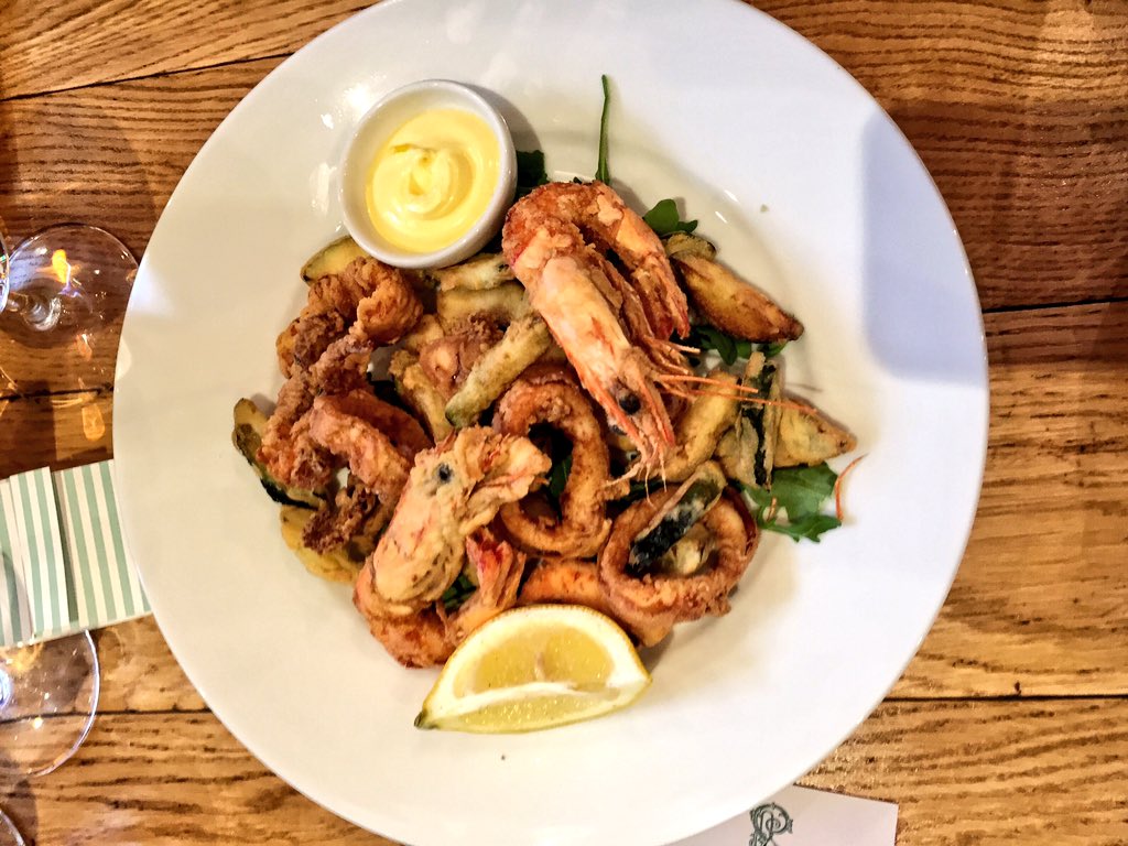 The_HoroScoop's tweet photo. Spoiled for choice at our R&amp;B Team lunch@TheosSItalian @IndigoLdnKen with @sburdess @renevancamp @jkgrowls #italianfood #Foodiechats #Foodie https://t.co/KUY1BTFfcq