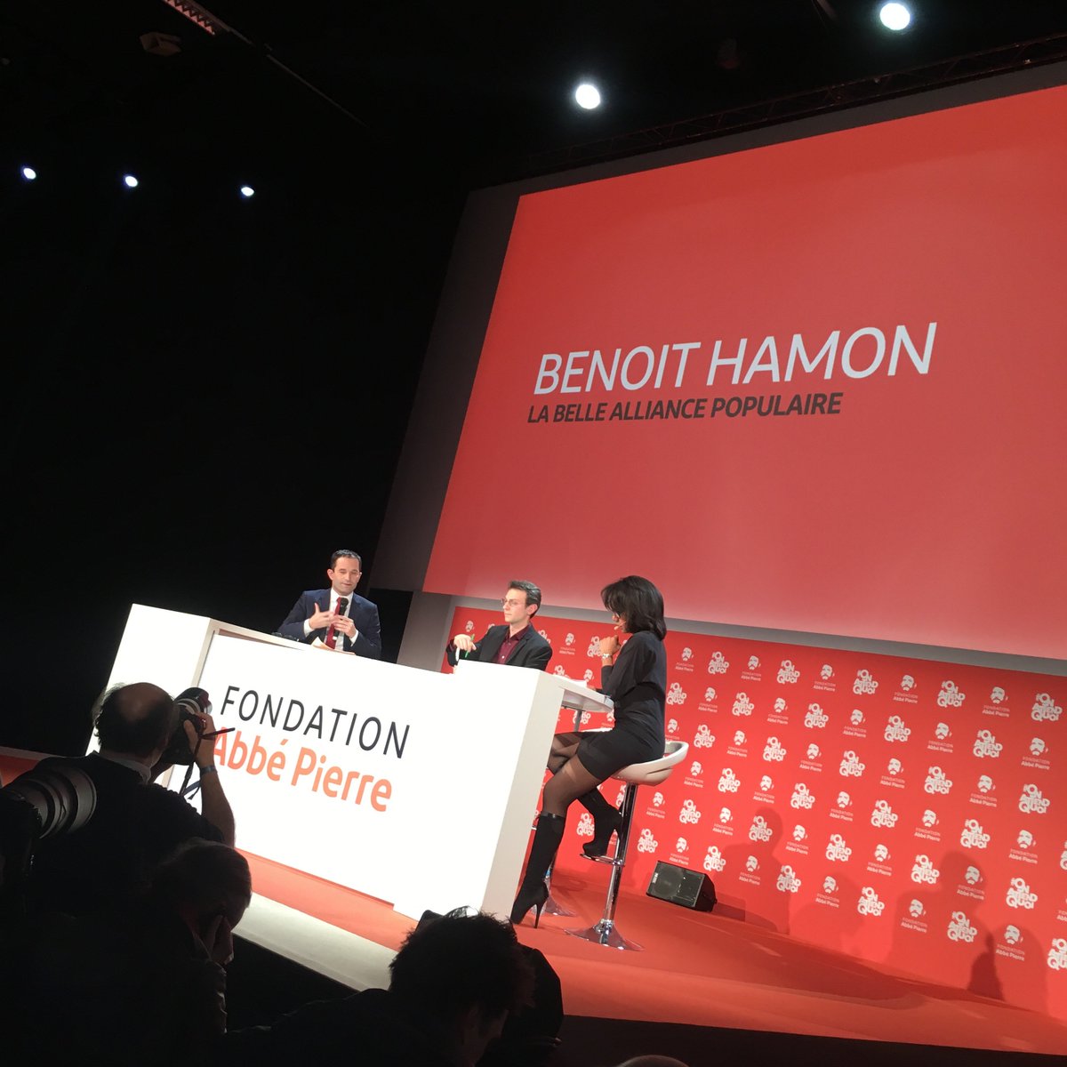 Fond_Logement's tweet photo. "Il n'y aura pas de lutte efficace contre le mal-logement s'il n'y a pas de lutte contre la pauvreté" @benoithamon #AbbéPierre #OnAttendQuoi https://t.co/vI8naz7Icn