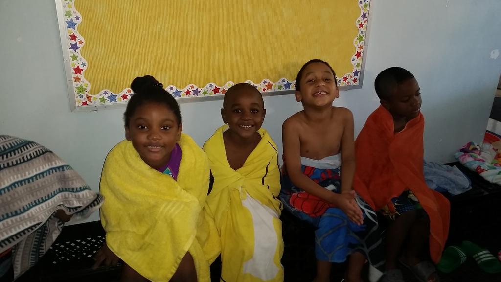 MadieIvesES's tweet photo. Getting ready for swim lessons #learntoswim #watersafetyrules @MadieIvesES @DavidLawrenceK8 @MDCPSNorth @mdcps https://t.co/zOKhn05Pqv