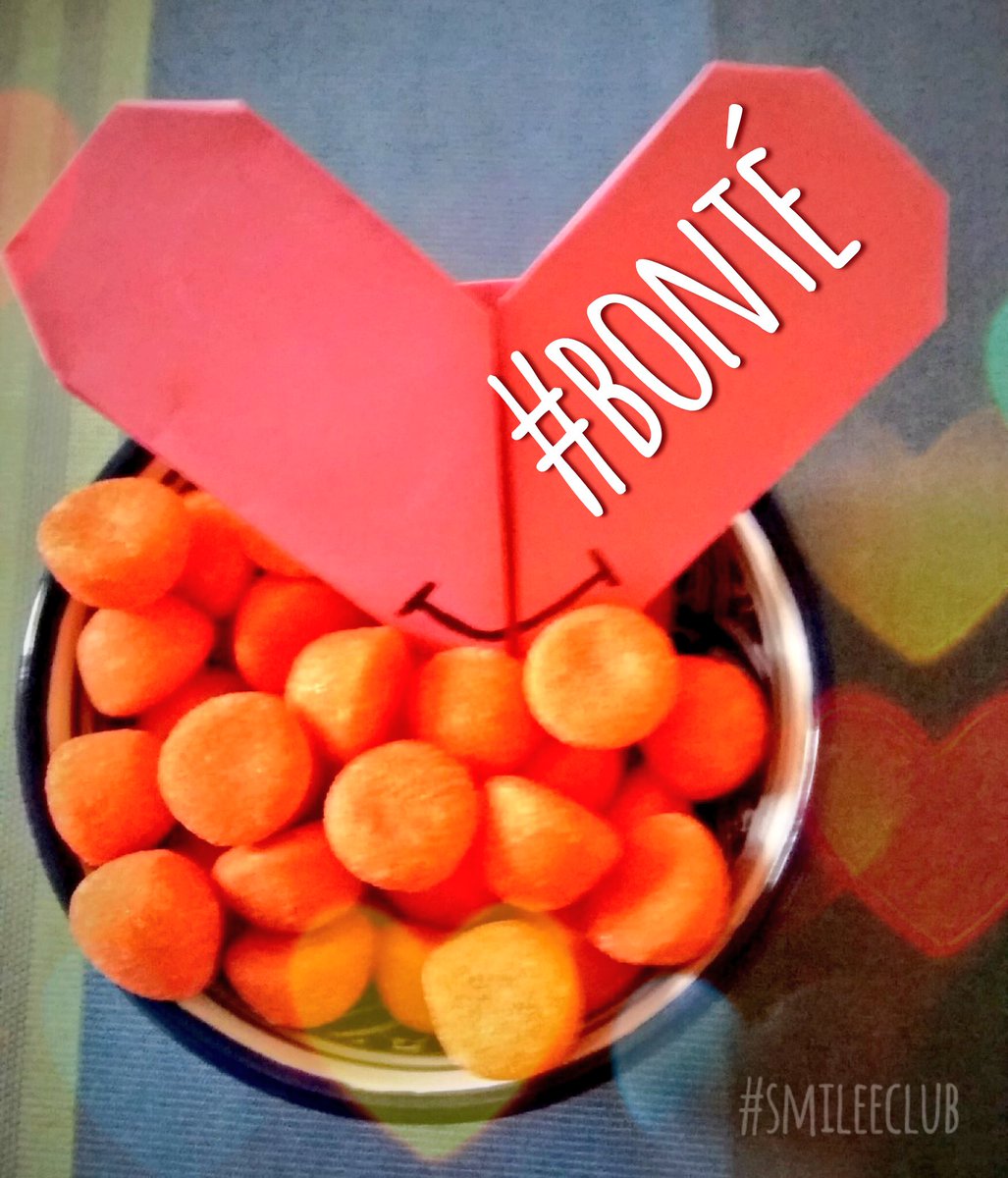 SmileeClub's tweet photo. Merci à @mathildetenaill pour ce coeur bienveillant qui exprime la #bonté #bienveillance
#smileechallenge 🍓 https://t.co/MflEhv9lp3