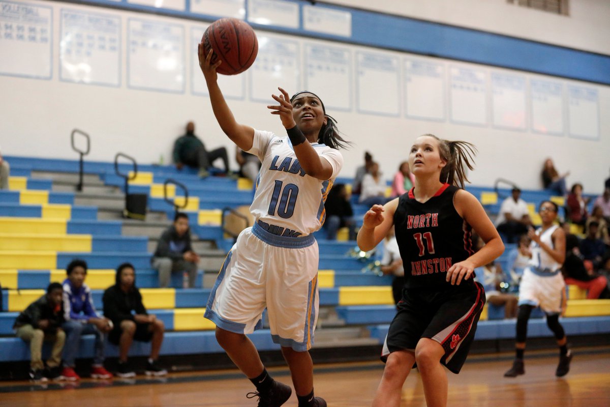 PrepsNow's tweet photo. #TheSwish: the 5 best boys &amp; girls basketball performances make up #TheStarting5 https://t.co/uCXe1vMfyf https://t.co/3oHDvQo59q