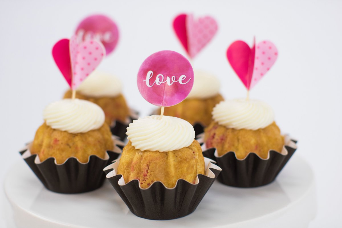 Nothing Bundt Cakes On Twitter Bundtinis Are The Way To Share