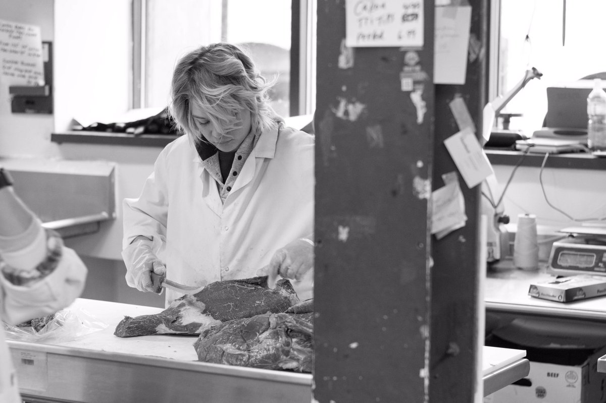 sparrowmarket's tweet photo. Slicing away today! Come see us and grab something tasty to eat! #butcher #slicin https://t.co/vq3ZjvQfUX