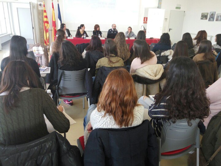 juanroyoabenia's tweet photo. Emprendiendo que es gerundio #Utebo @emprenderIAF https://t.co/3qqE85tLkB