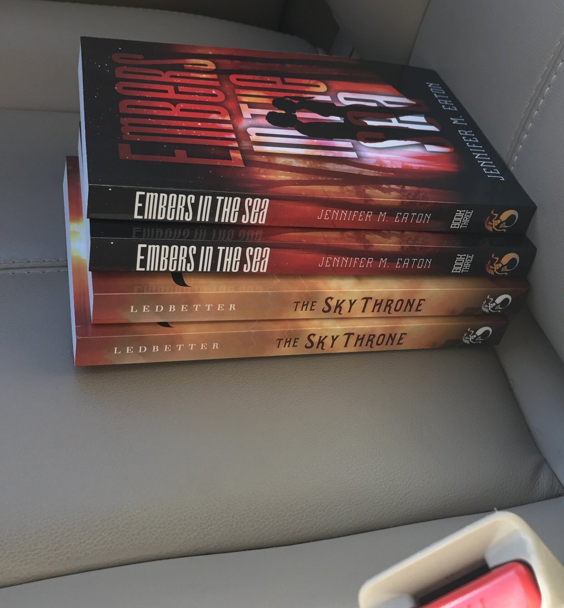 Georgia_McBride's tweet photo. A quick visit to @TheBookPrinters this morning. @Month9Books @IPGbooknews @JenniferMEaton @Chris_Ledbetter https://t.co/rXoFe50NaB