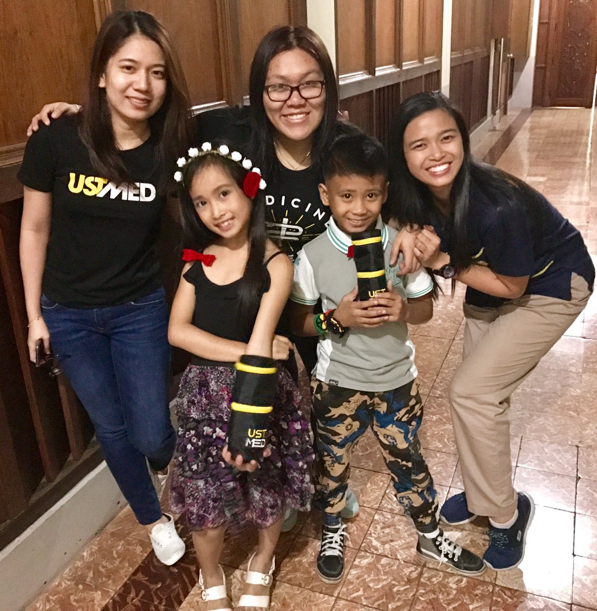 hailMSE's tweet photo. Meet the biggest stars of the night βΊβ¨ Thank you for supporting #Naturevolution2017 #ASkyFullOfStars!
#USTFMS #MedicineWeek #Day3
#HailMSE β€ https://t.co/kg0o3tNzXd