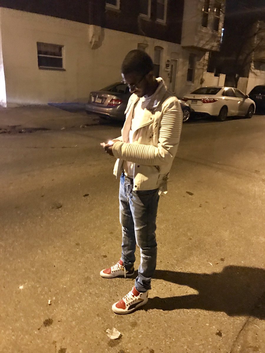 Band_Up24st's tweet photo. Come to my hood I'm glorified by them killas that keep niggas horrified 🏪 https://t.co/ZcdNqFvhaM