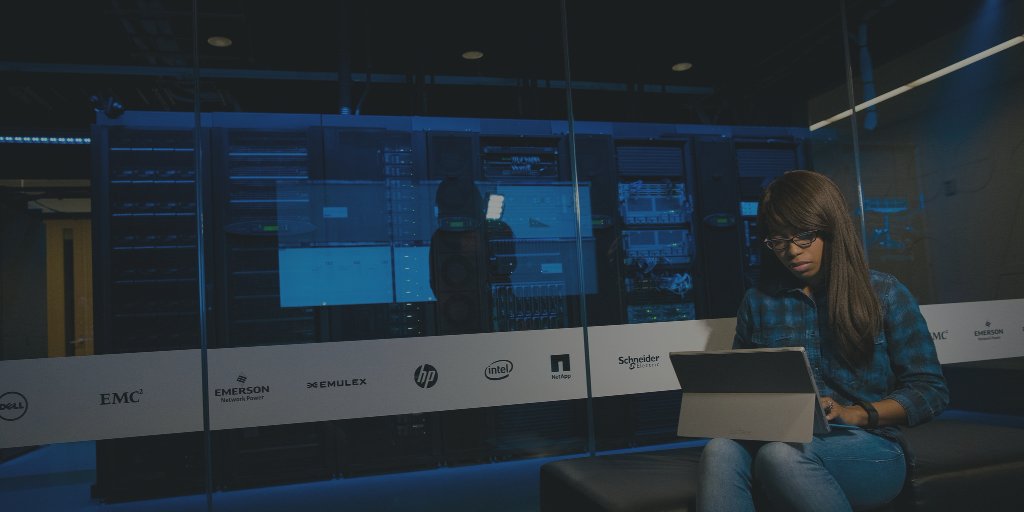 hadoopuniverse's tweet image. Which #cloudtechnology do you plan on adopting in 2017 to grow your business? buff.ly/2kJQznk
#tech #bigdata #IoT