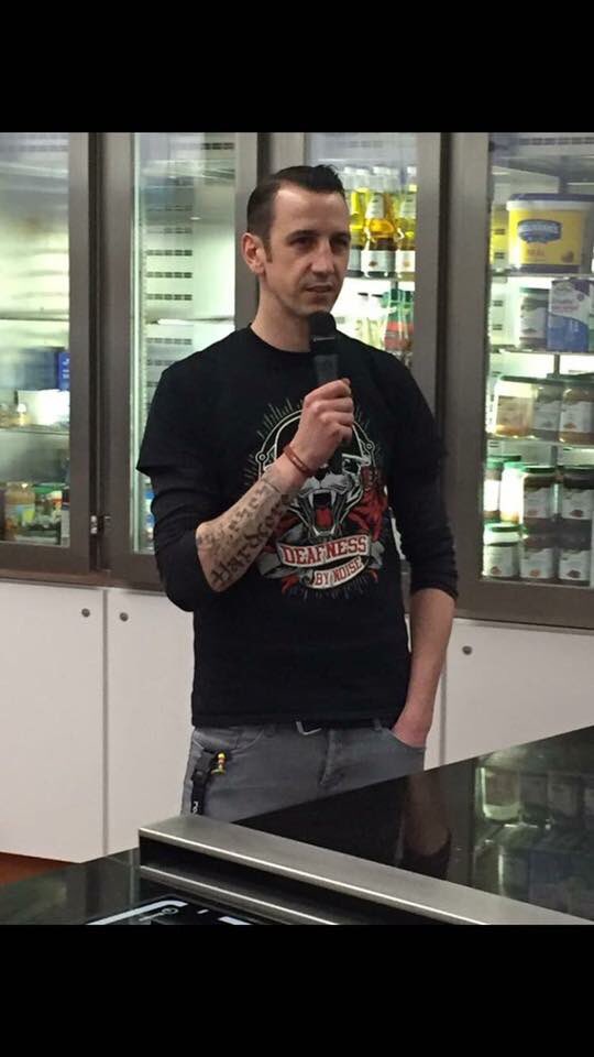 Chefmanship-Centre, danach mit Tom, Jan, Dirty Harry, Olli und Alex eine kleine Eventbesprechung abgehalten.
Danke an Unilever
#HardCoreFood