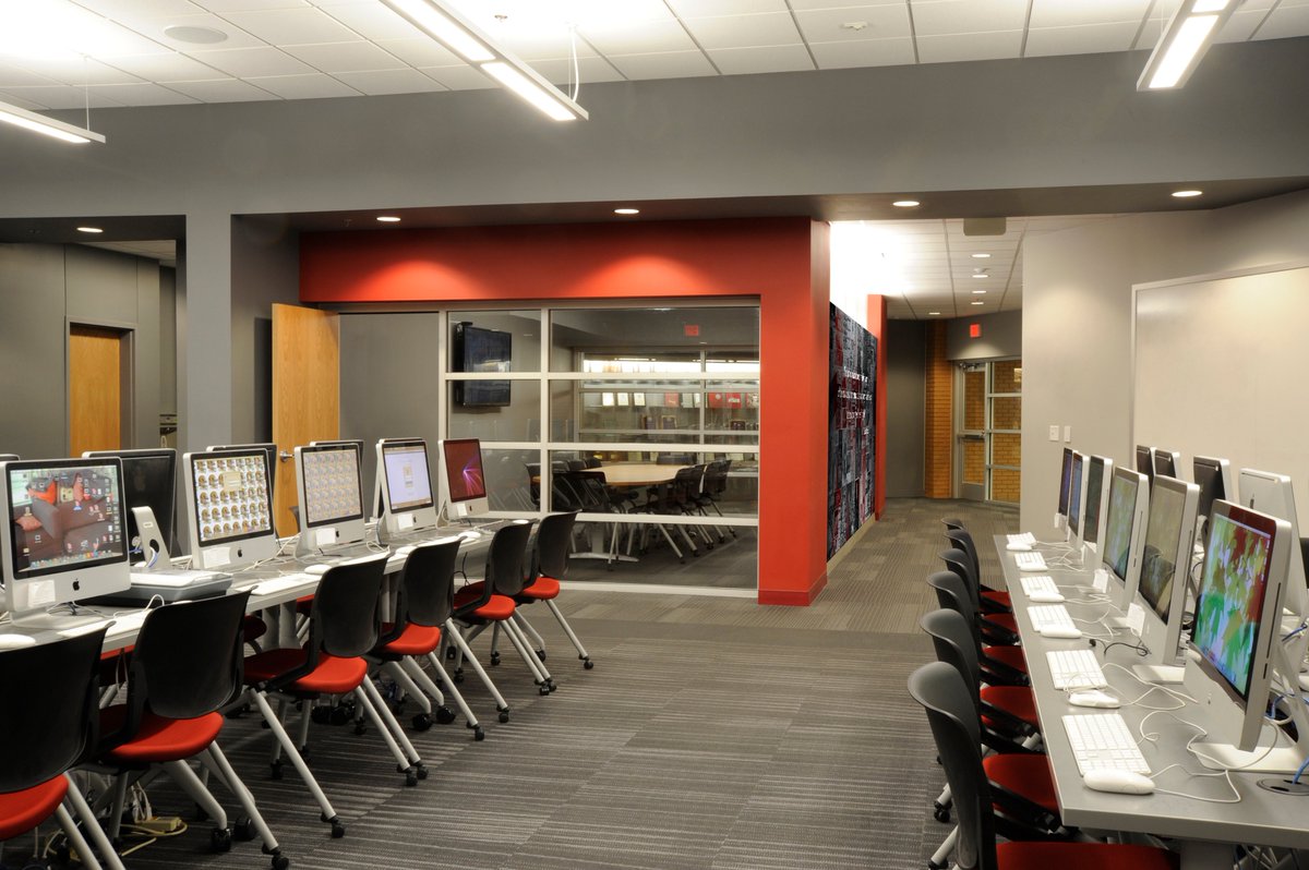 ICSConstruction's tweet image. work we did for @KirkwoodHS award winning journalism department back in 2015. Here's to the next generation of 1st amendment defenders.