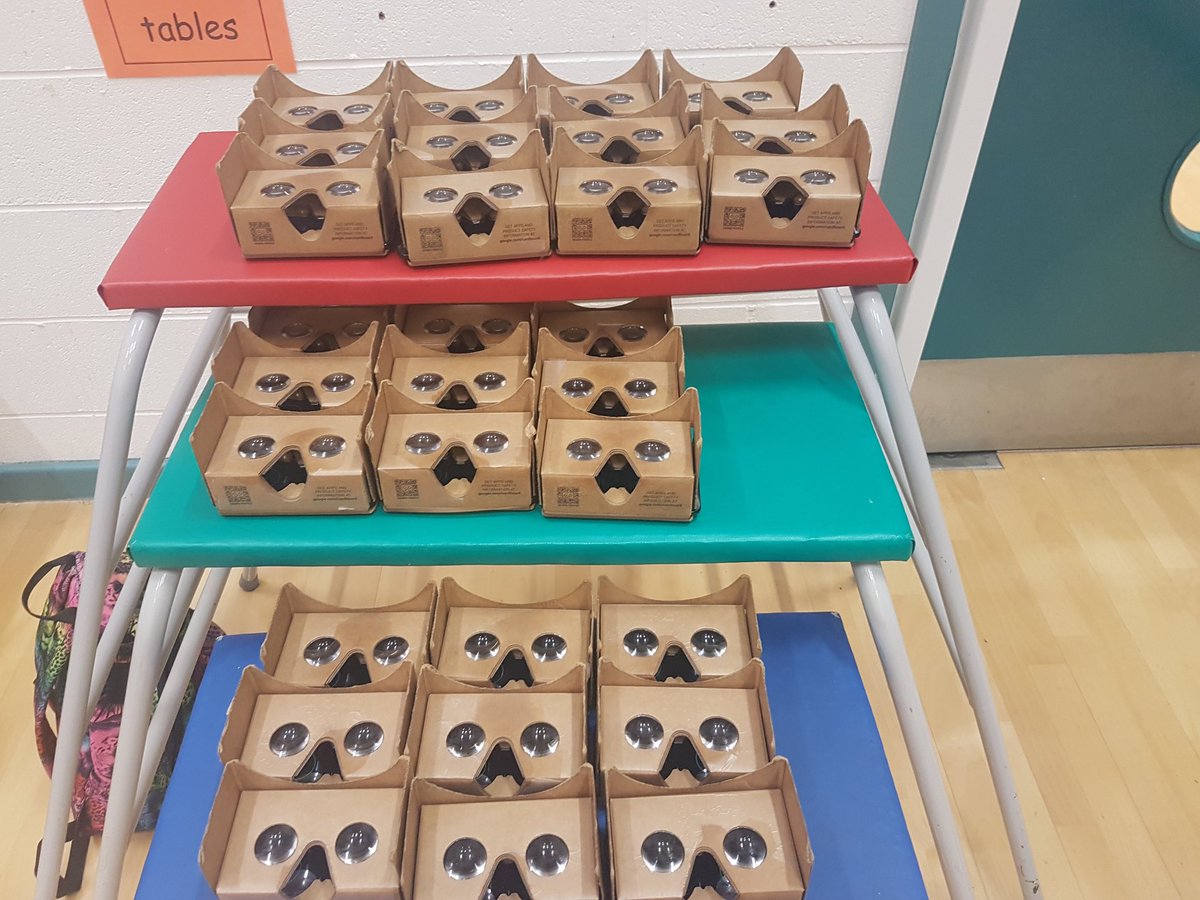 Rolls_Crescent's tweet image. @Rolls_Crescent what a great experience today, everyone took part and enjoyed their #googleexpeditions #computingforall