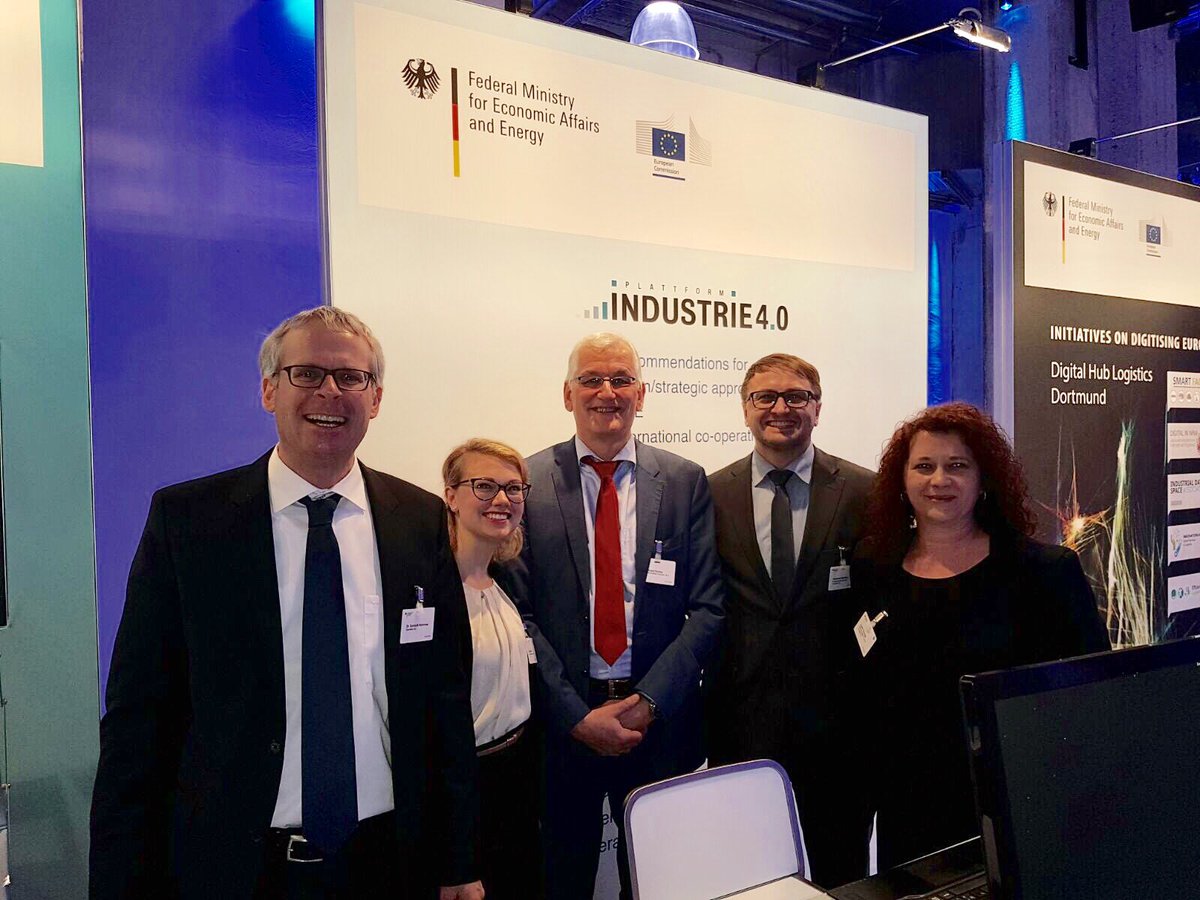 LNI40's tweet photo. Digitising European Industry - First Stakeholder Forum in Essen #DigitiseEU #DEIforum @LNI40 #SCI40 #plattform_i40 https://t.co/SAAoad0wEV